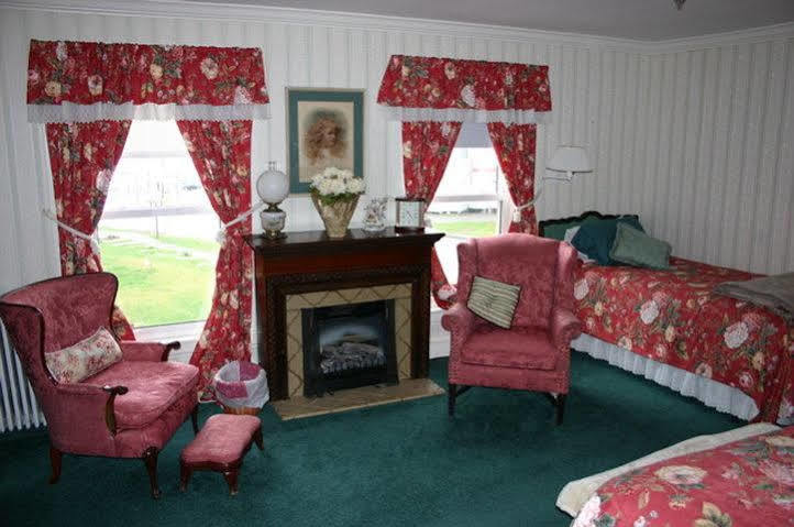 Augustus Bove House Bed & Breakfast Naples ภายนอก รูปภาพ