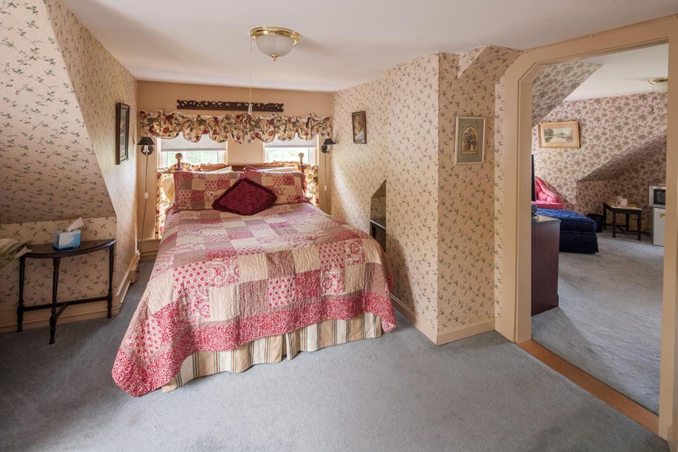 Augustus Bove House Bed & Breakfast Naples ภายนอก รูปภาพ