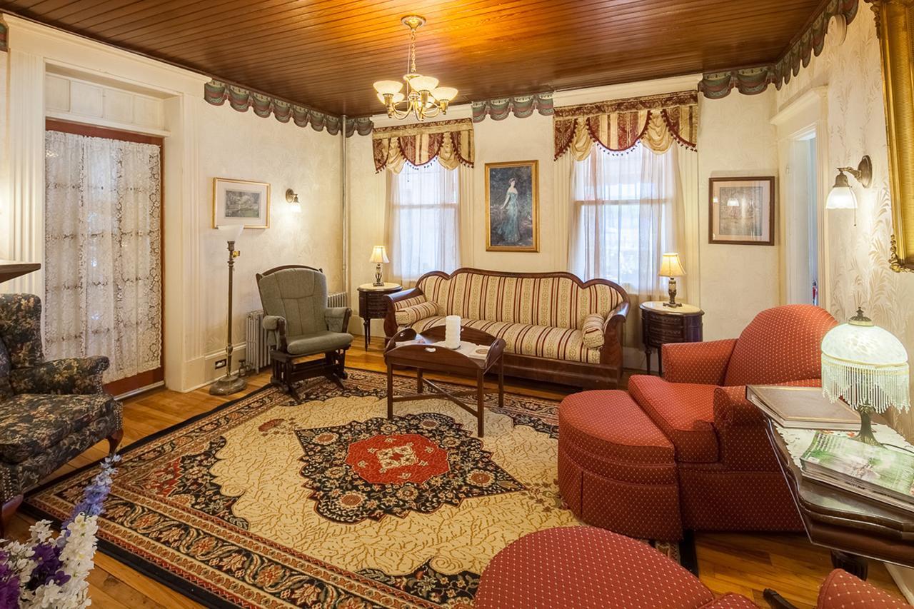 Augustus Bove House Bed & Breakfast Naples ภายนอก รูปภาพ