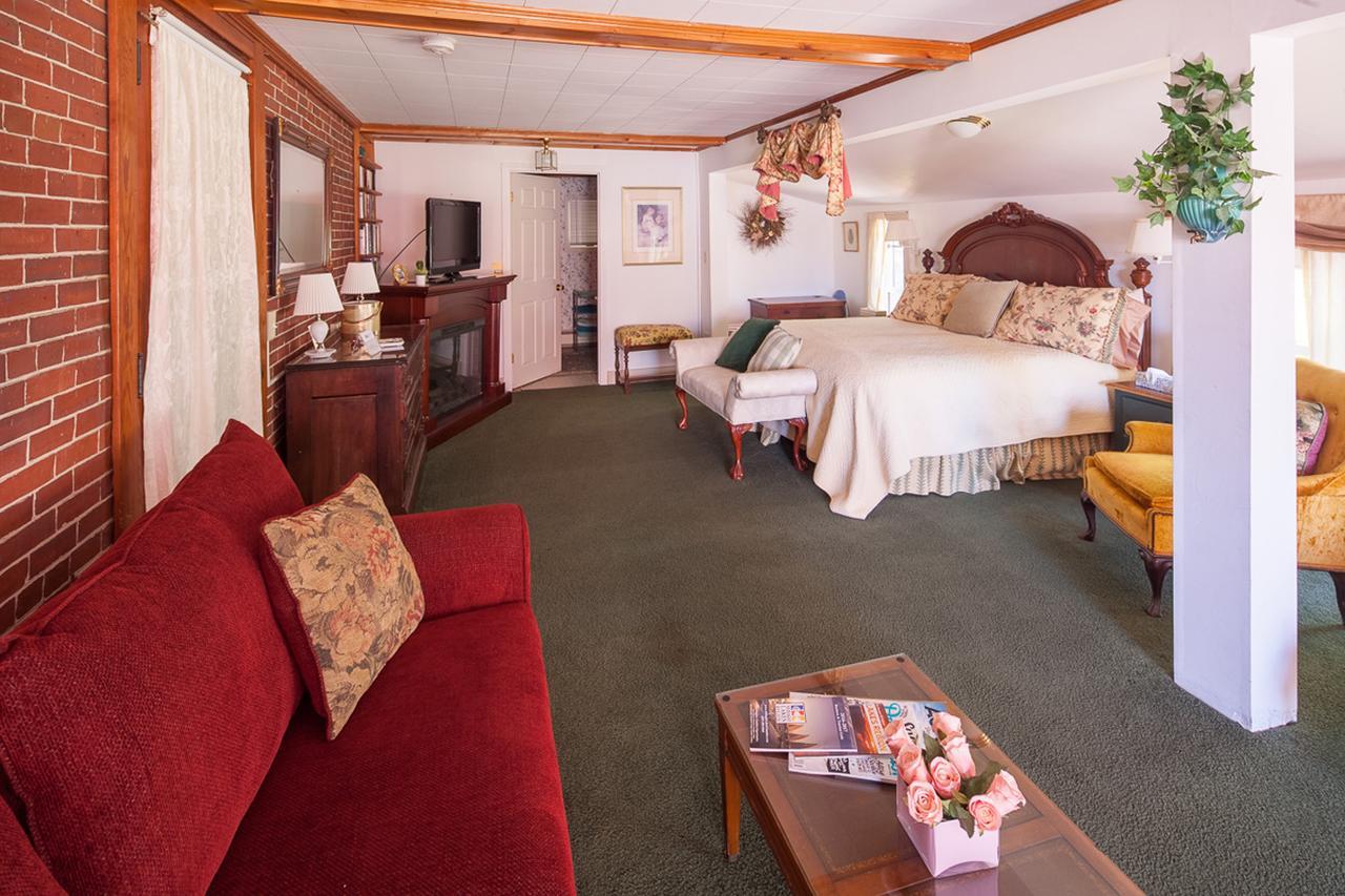 Augustus Bove House Bed & Breakfast Naples ภายนอก รูปภาพ